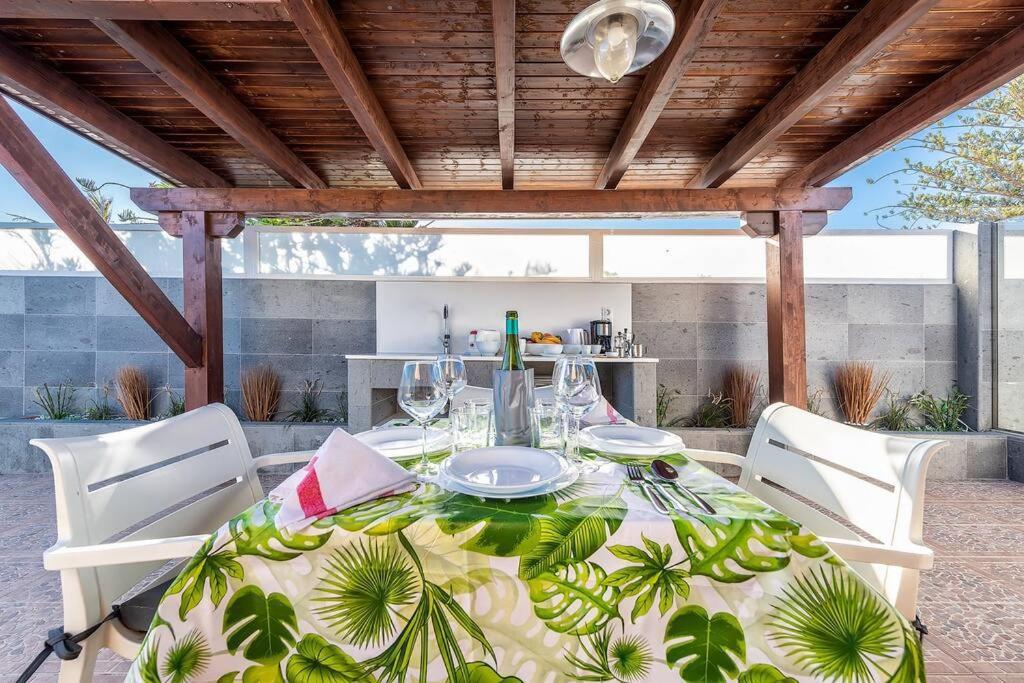 Bungalows Los Arcos 77 Сан-Бартоломе Экстерьер фото